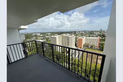 2780 NE 183rd St #2107, Aventura, FL 33160 - Photo 9