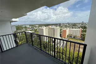 2780 NE 183rd St, Aventura, FL 33160 - Photo 9