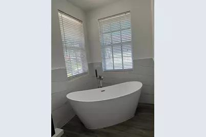 1971 Harbor View Cir #1971, Weston, FL 33327 - Photo 13