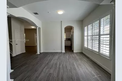 1971 Harbor View Cir #1971, Weston, FL 33327 - Photo 9