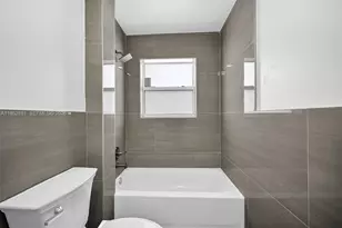 7911 SW 9th St, North Lauderdale, FL 33068 - Photo 33