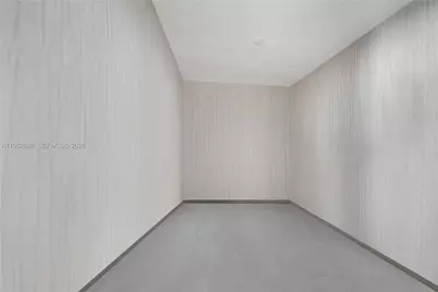 68 SE 6th St #3309, Miami, FL 33131 - Photo 17