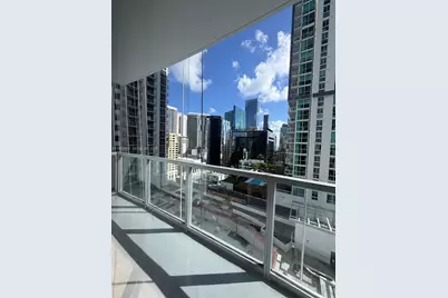 1050 Brickell Ave #1812, Miami, FL 33131 - Photo 17