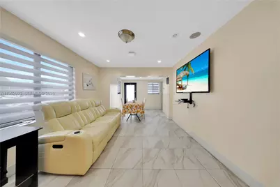 458 E 20th St, Hialeah, FL 33013 - Photo 11
