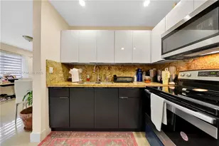 458 E 20th St, Hialeah, FL 33013 - Photo 39