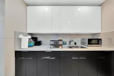 458 E 20th St, Hialeah, FL 33013 - Photo 13