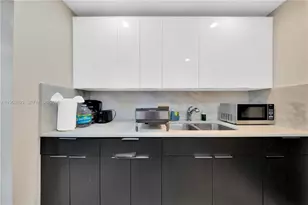 458 E 20th St, Hialeah, FL 33013 - Photo 13