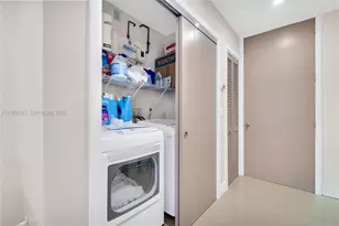 458 E 20th St, Hialeah, FL 33013 - Photo 43