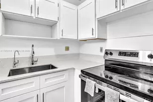 13500 NE 3rd Ct, North Miami, FL 33161 - Photo 11