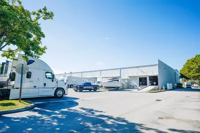 7865 NW 46th St #8, Doral, FL 33166 - Photo 9