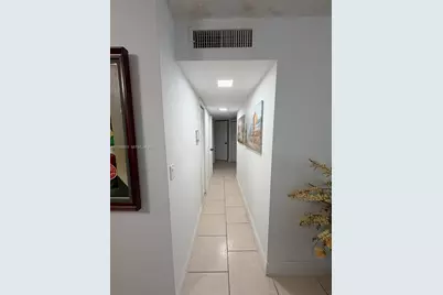 310 Fontainebleau Blvd #206, Miami, FL 33172 - Photo 17