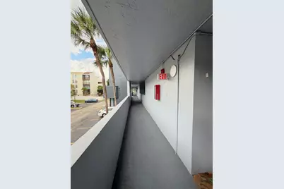 310 Fontainebleau Blvd #206, Miami, FL 33172 - Photo 5