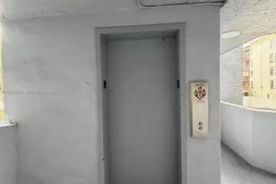 310 Fontainebleau Blvd, Miami, FL 33172 - Photo 3