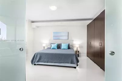 300 S Pointe Dr #706, Miami Beach, FL 33139 - Photo 9