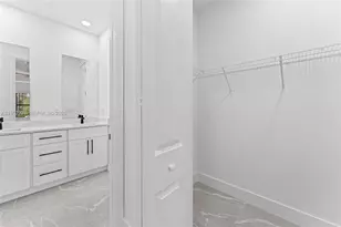 1024 Chauncey Ave, Lehigh Acres, FL 33971 - Photo 9