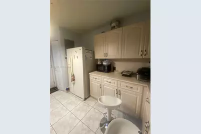 1950 W 54th St #105, Hialeah, FL 33012 - Photo 7