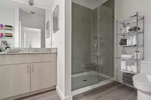 1001 NE 58th St, Oakland Park, FL 33334 - Photo 17