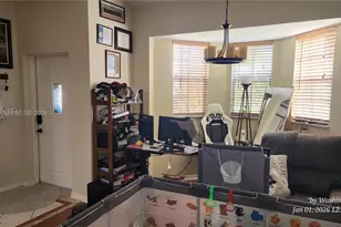 403 W 28th St, Bradenton, FL 34221 - Photo 7