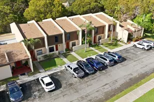 1270 NW 99th Ave, Pembroke Pines, FL 33024 - Photo 35