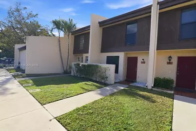 1270 NW 99th Ave #60, Pembroke Pines, FL 33024 - Photo 3