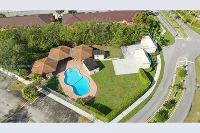 1270 NW 99th Ave #60, Pembroke Pines, FL 33024 - Photo 41