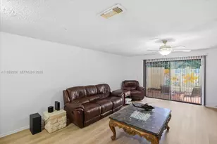 1270 NW 99th Ave, Pembroke Pines, FL 33024 - Photo 9