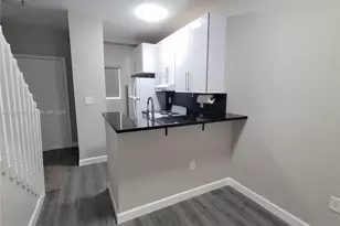 853 SW 2nd St, Miami, FL 33130 - Photo 3