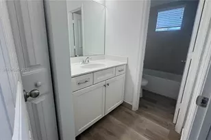 1121 Vermilion Dr, West Palm Beach, FL 33461 - Photo 13