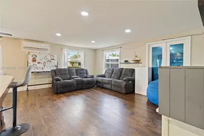 5720 SW Cypress Dr, Dania Beach, FL 33312 - Photo 5