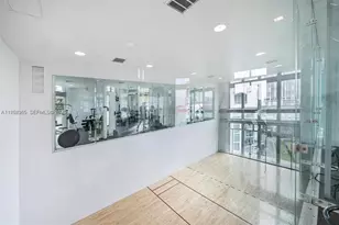 350 S Miami Ave, Miami, FL 33130 - Photo 29