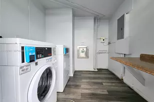 3703 NE 166th St, North Miami Beach, FL 33160 - Photo 27