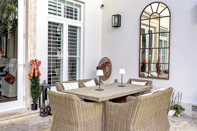 641 Almeria Ave, Coral Gables, FL 33134 - Photo 15