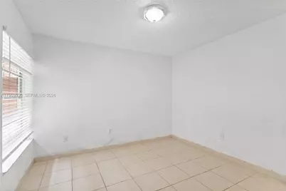 17500 NW 68th Ave #D1004, Hialeah, FL 33015 - Photo 31