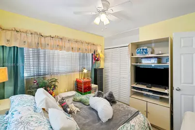 5770 NW 111th St, Hialeah, FL 33012 - Photo 27