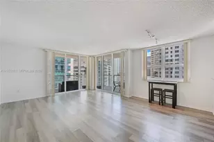 1155 Brickell Bay Dr, Miami, FL 33131 - Photo 3