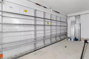 9008 SW 211th Ln, Cutler Bay, FL 33189 - Photo 23