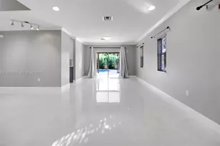 9008 SW 211th Ln, Cutler Bay, FL 33189 - Photo 7