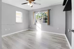 9008 SW 211th Ln, Cutler Bay, FL 33189 - Photo 33