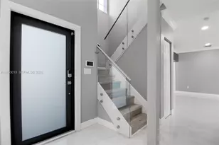 9008 SW 211th Ln, Cutler Bay, FL 33189 - Photo 9