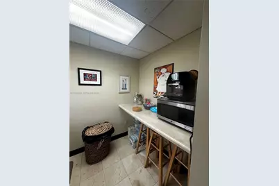1105 SW 87th Ave, Miami, FL 33174 - Photo 9
