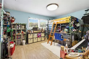 1526 NE 4th Ter, Cape Coral, FL 33909 - Photo 5