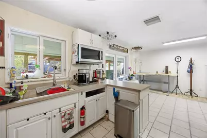1526 NE 4th Terrace, Cape Coral, FL 33909 - Photo 25