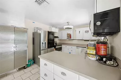 1526 NE 4th Terrace, Cape Coral, FL 33909 - Photo 23