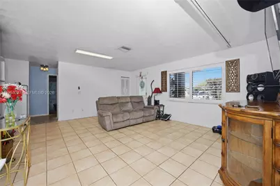 1526 NE 4th Terrace, Cape Coral, FL 33909 - Photo 11