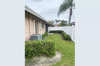 8089 Sweetbriar Way, Boca Raton, FL 33496 - Photo 25