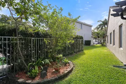 4036 Pine Ridge Ln, Weston, FL 33331 - Photo 15