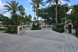 14621 Balgowan Rd, Miami Lakes, FL 33016 - Photo 21