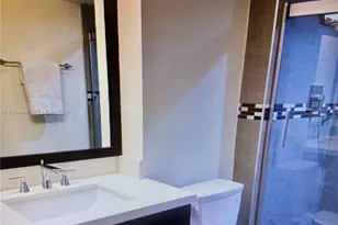 20515 E Country Club Dr, Aventura, FL 33180 - Photo 17