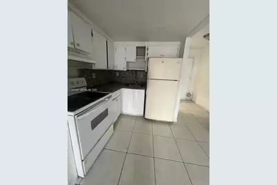 740 NW 45th Ave #T11, Miami, FL 33126 - Photo 7
