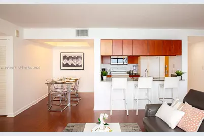 1200 Brickell Bay Dr #1901, Miami, FL 33131 - Photo 5